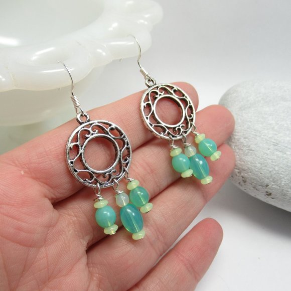 Uranium Glass bead dangle earrings - Picture 3 of 12